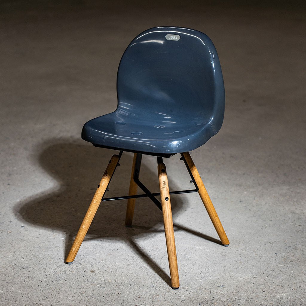 Original aus dem Deutsche Bank Park Frankfurt - Stadionstuhl