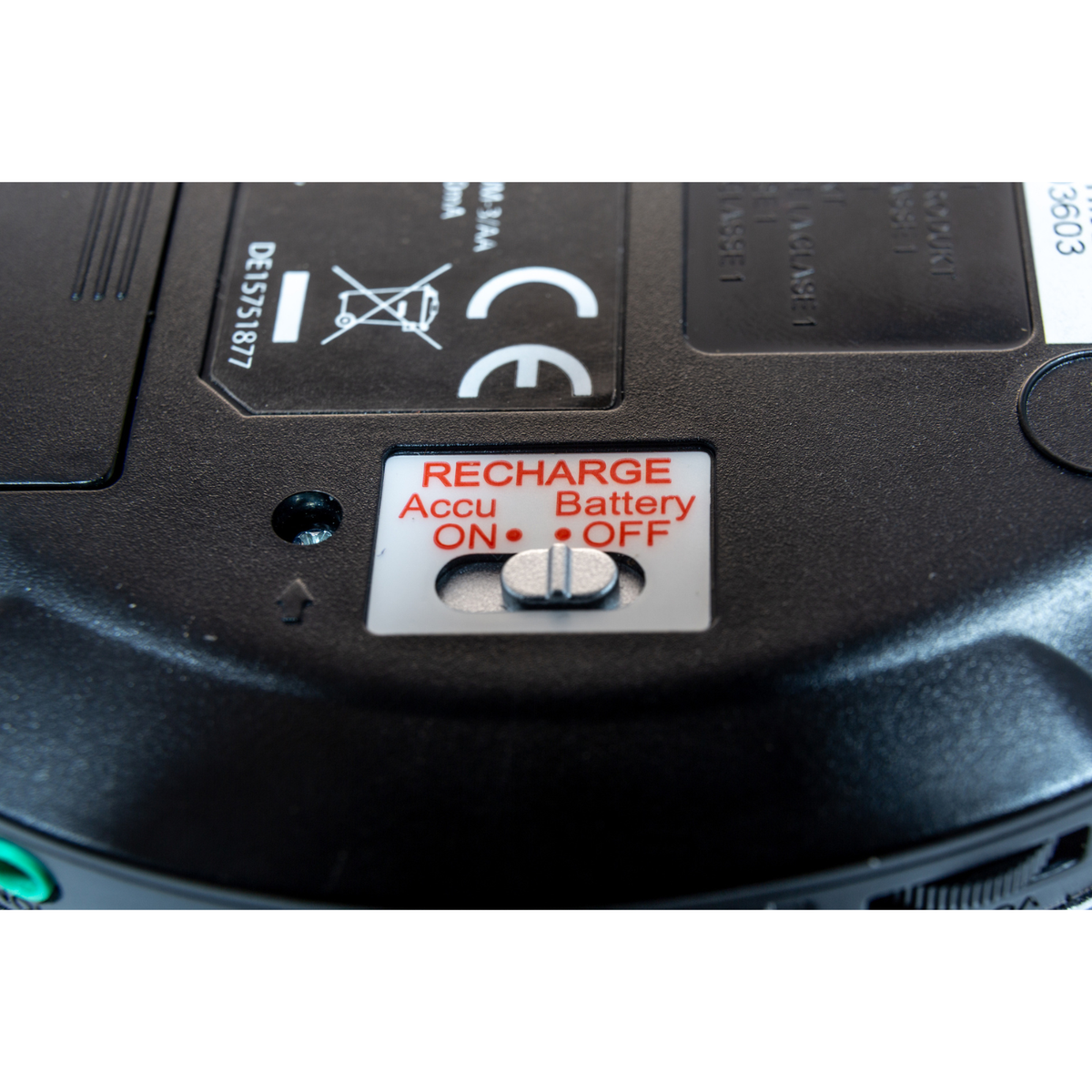 Soundmaster CD9220 tragbarer CD-Player im Discman-Stil mit Hörbuch- & Resume-Funktion, Anti-Shock & X-Bass