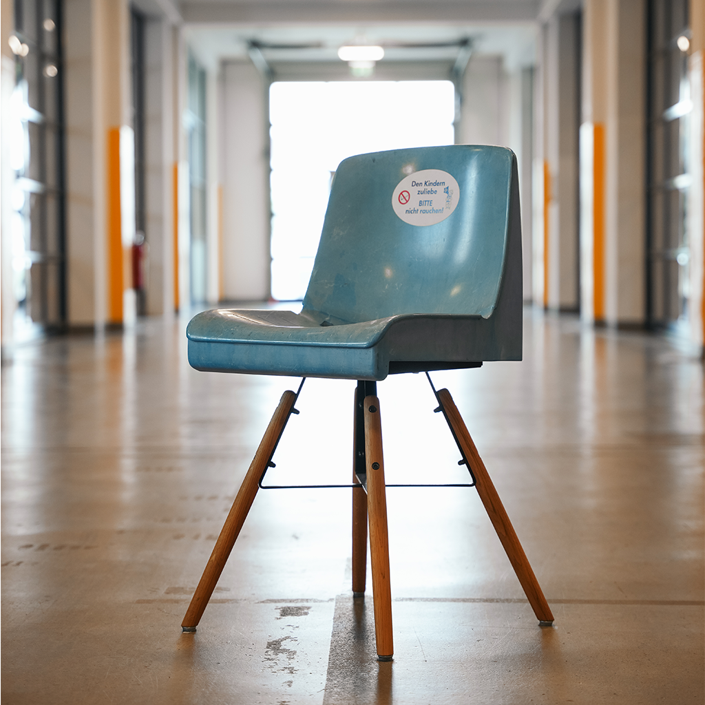 Original aus dem Volksparkstadion Hamburg - Stuhl - 50cm