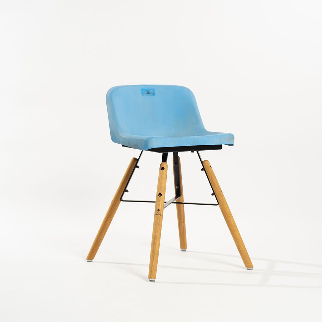 Original aus dem Ernst-Abbe-Sportfeld Jena - 50cm Sitzhöhe