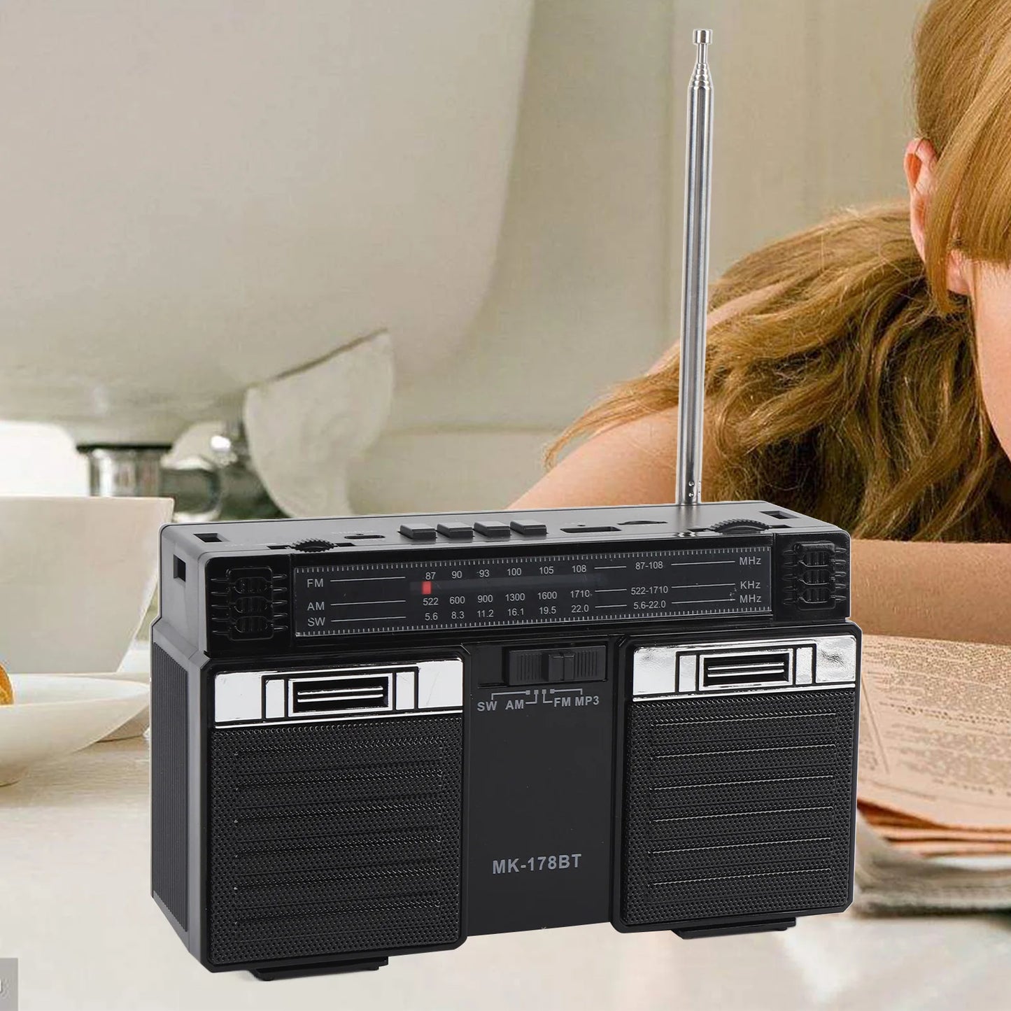 Retro-Design Radio mit Bluetooth & integriertem Akku –